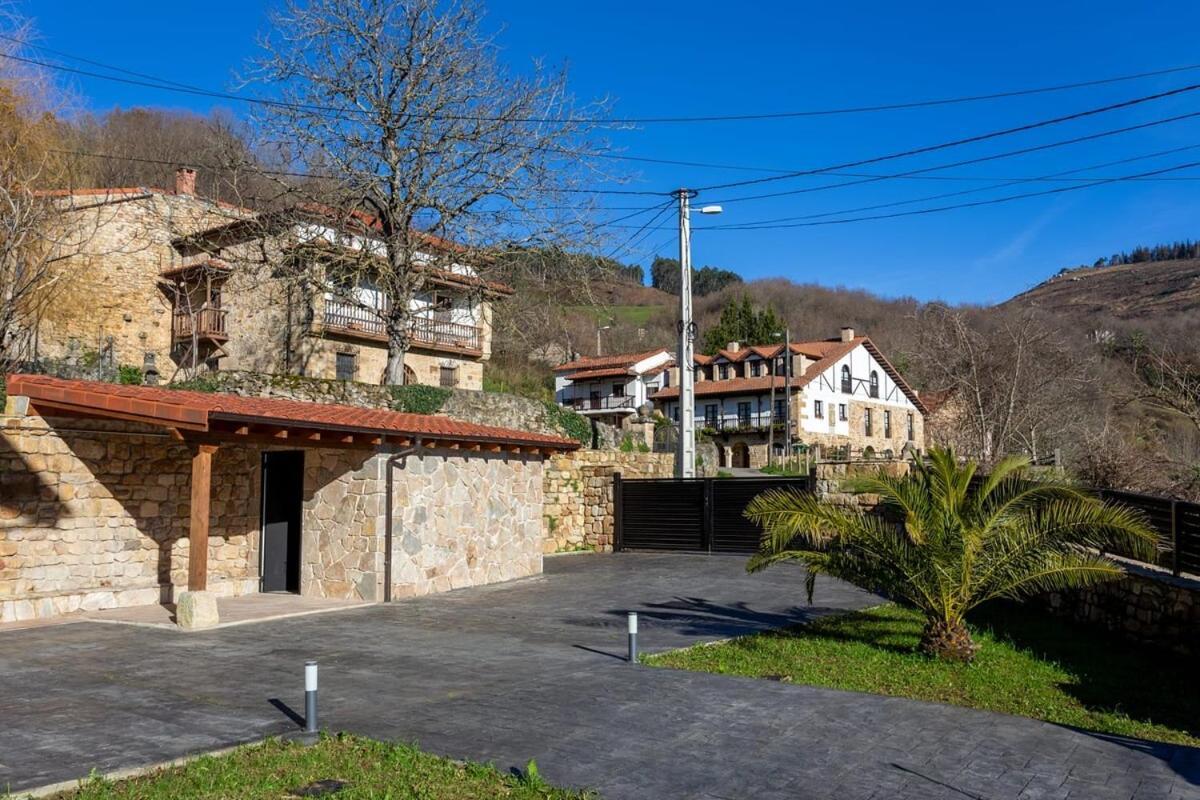 Sandonana Old Palace Lodge Villafufre Екстер'єр фото